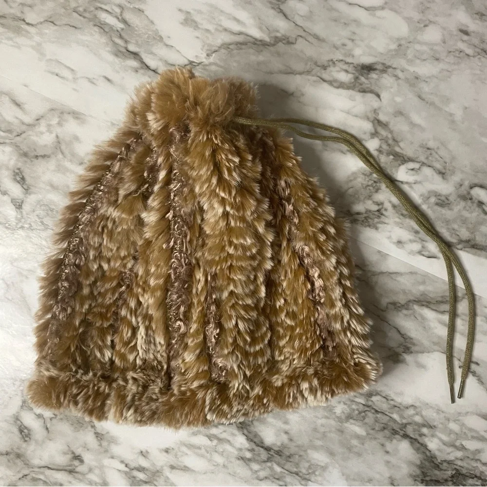VINTAGE Maryse Roye Matching Knitted Fur Gloves and Hat Set